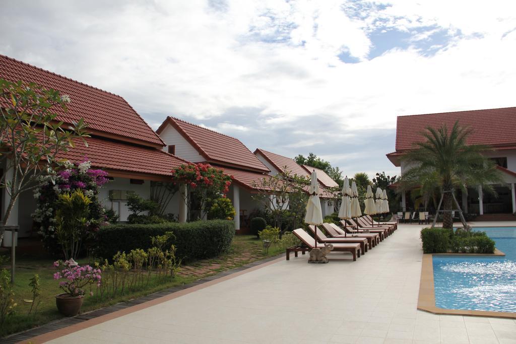 Armonia Village Resort And Spa Chumphon Luaran gambar