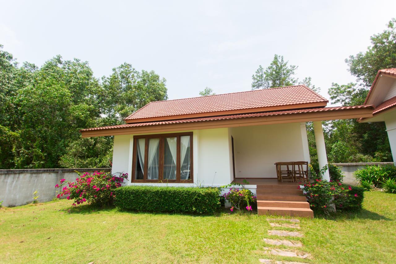 Armonia Village Resort And Spa Chumphon Luaran gambar